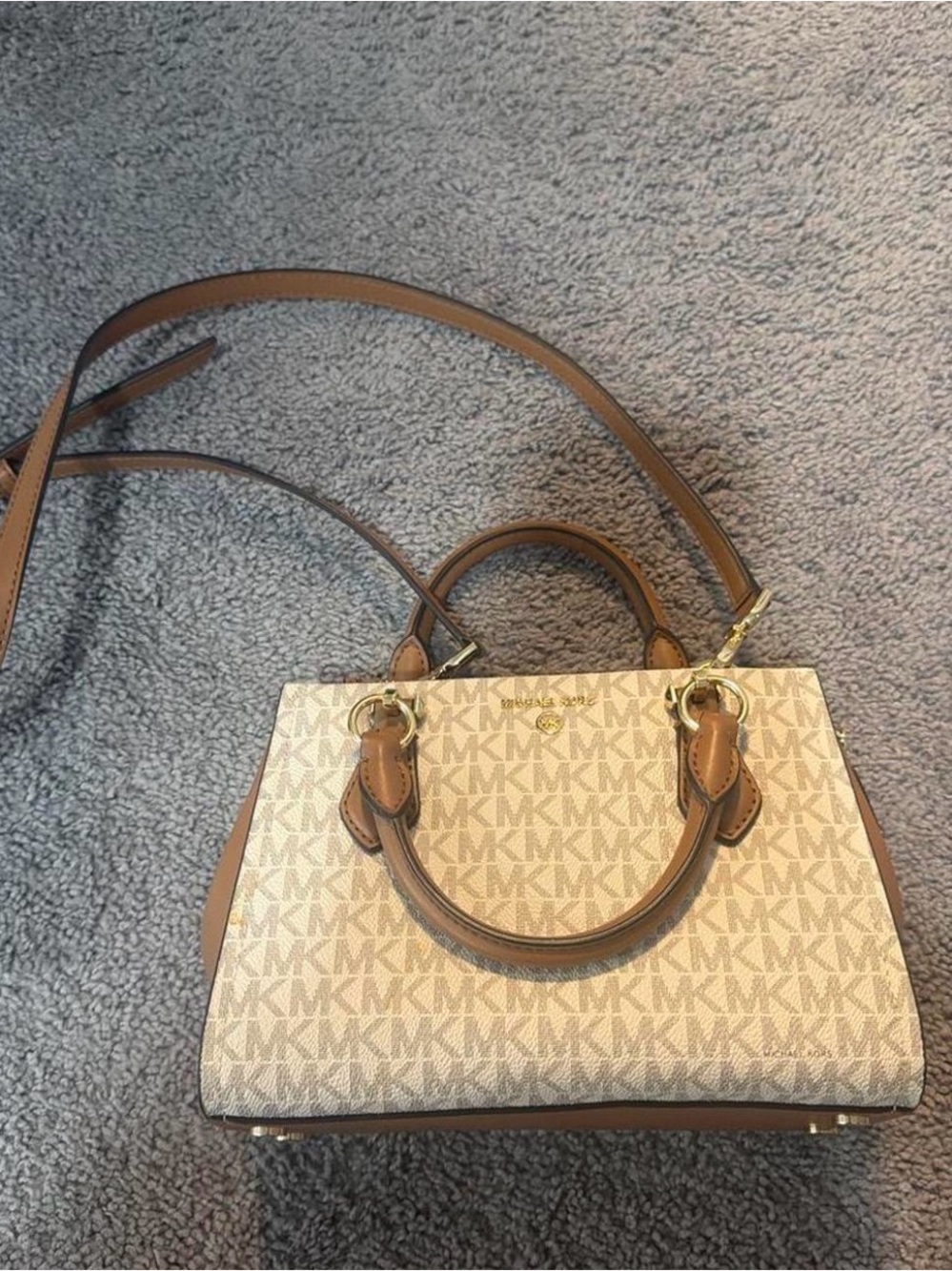 BRAND NEW Michael Kors Marilyn Small Crossbody Bag-Vanilla/Acorn